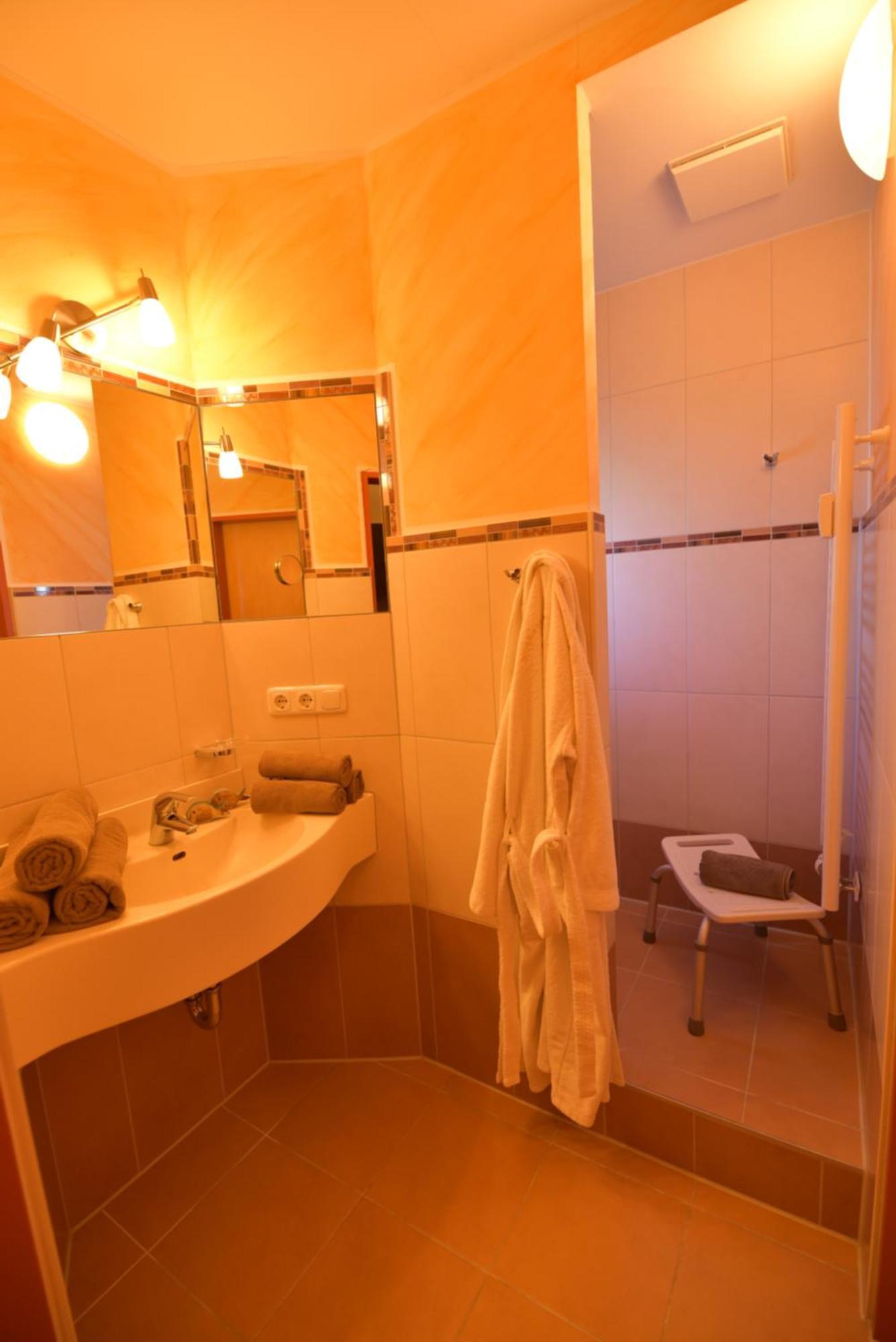 Erlkoenig Gaesteappartements Bad Fussing Phòng bức ảnh